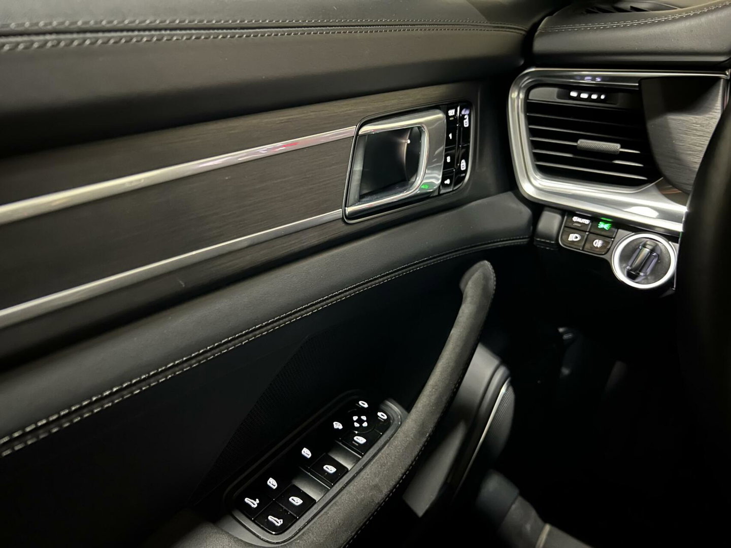 Porsche Panamera 4.0 GTS Sport Chrono Luchtver Bose
