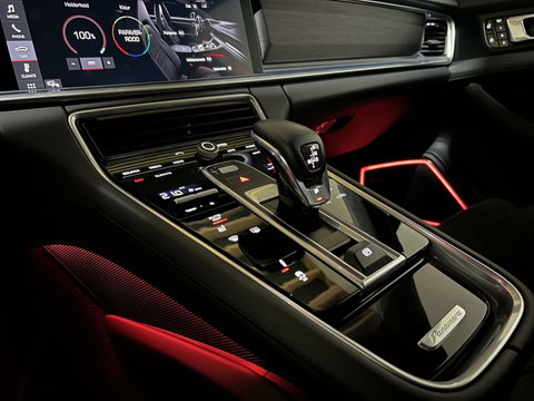 Porsche Panamera 4.0 GTS Sport Chrono Luchtver Bose