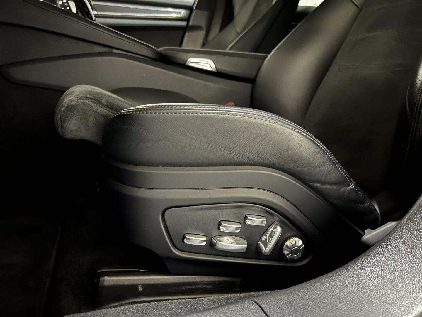 Porsche Panamera 4.0 GTS Sport Chrono Luchtver Bose