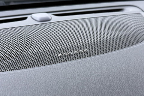 Volvo V60 2.0 D4 Inscription | Harman/Kardon | Pilot-assist | BLIS | Trekhaak | Stoelverwarming | Carplay | ACC