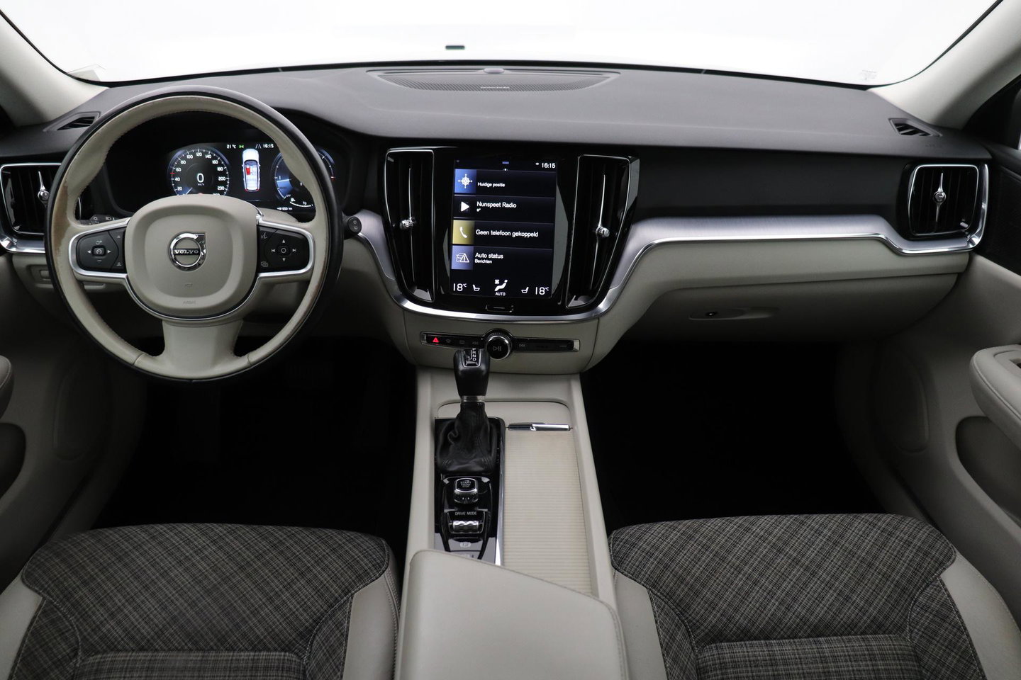 Volvo V60 2.0 D4 Inscription | Harman/Kardon | Pilot-assist | BLIS | Trekhaak | Stoelverwarming | Carplay | ACC