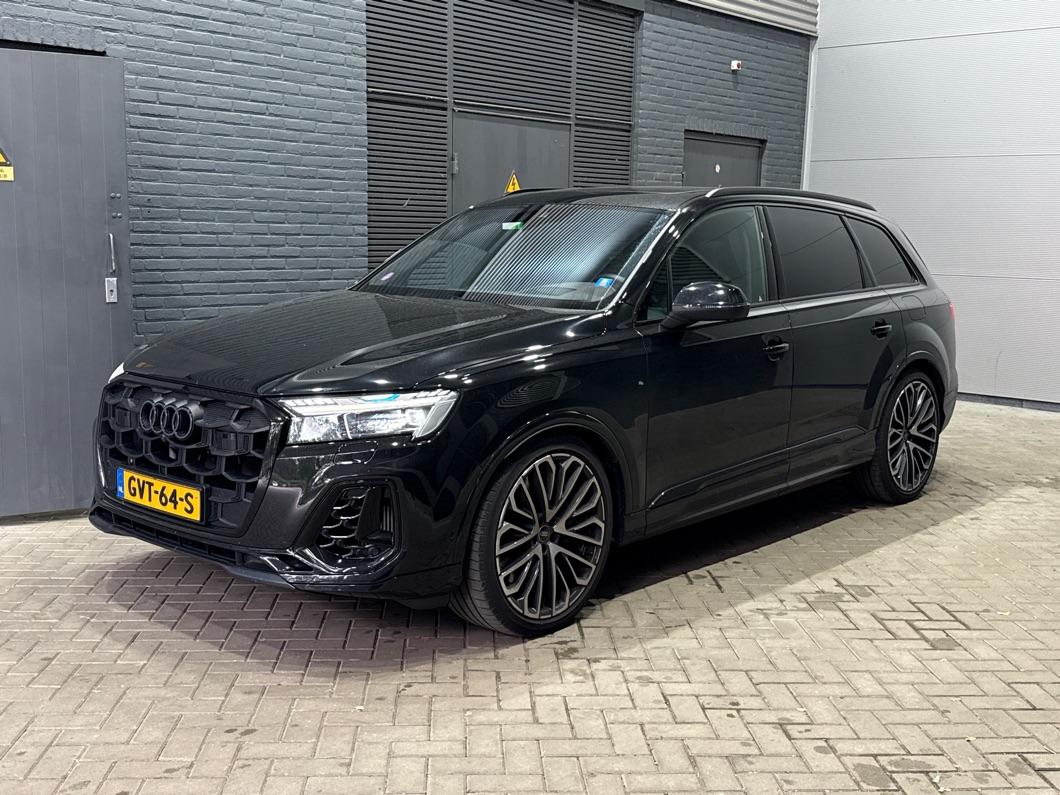 Audi Q7 60 TFSI e quattro Pro Line S Competition | FACELIFT | Schuifdak | B&O | 4-wiel Besturing | Trekhaak | 22 Inch | Laser LED