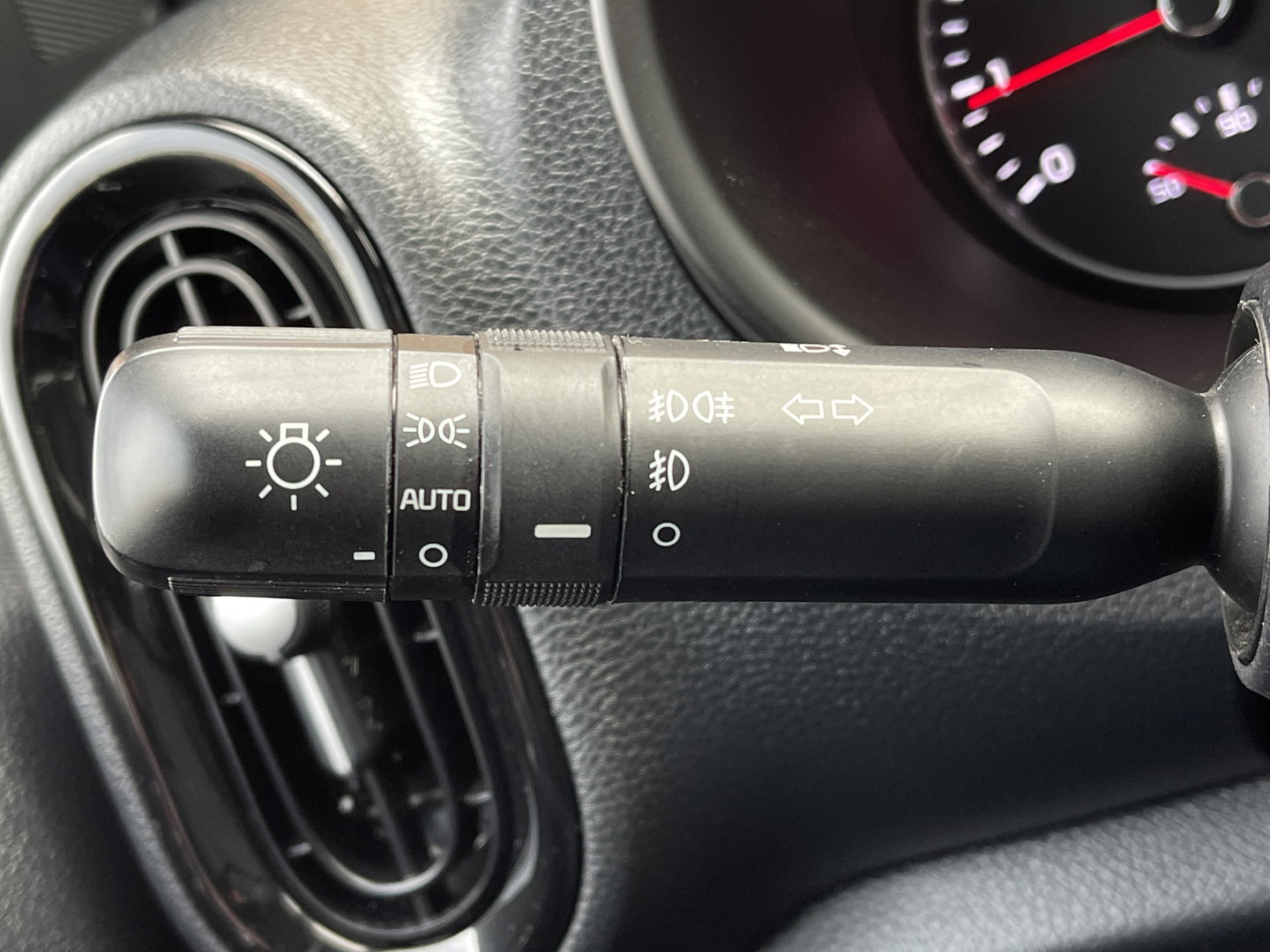 Kia Picanto 1.0 DPi DynamicPlusLine | Achteruitrijcamera | Keyless go/entry | Apple Carplay | Airconditioning |