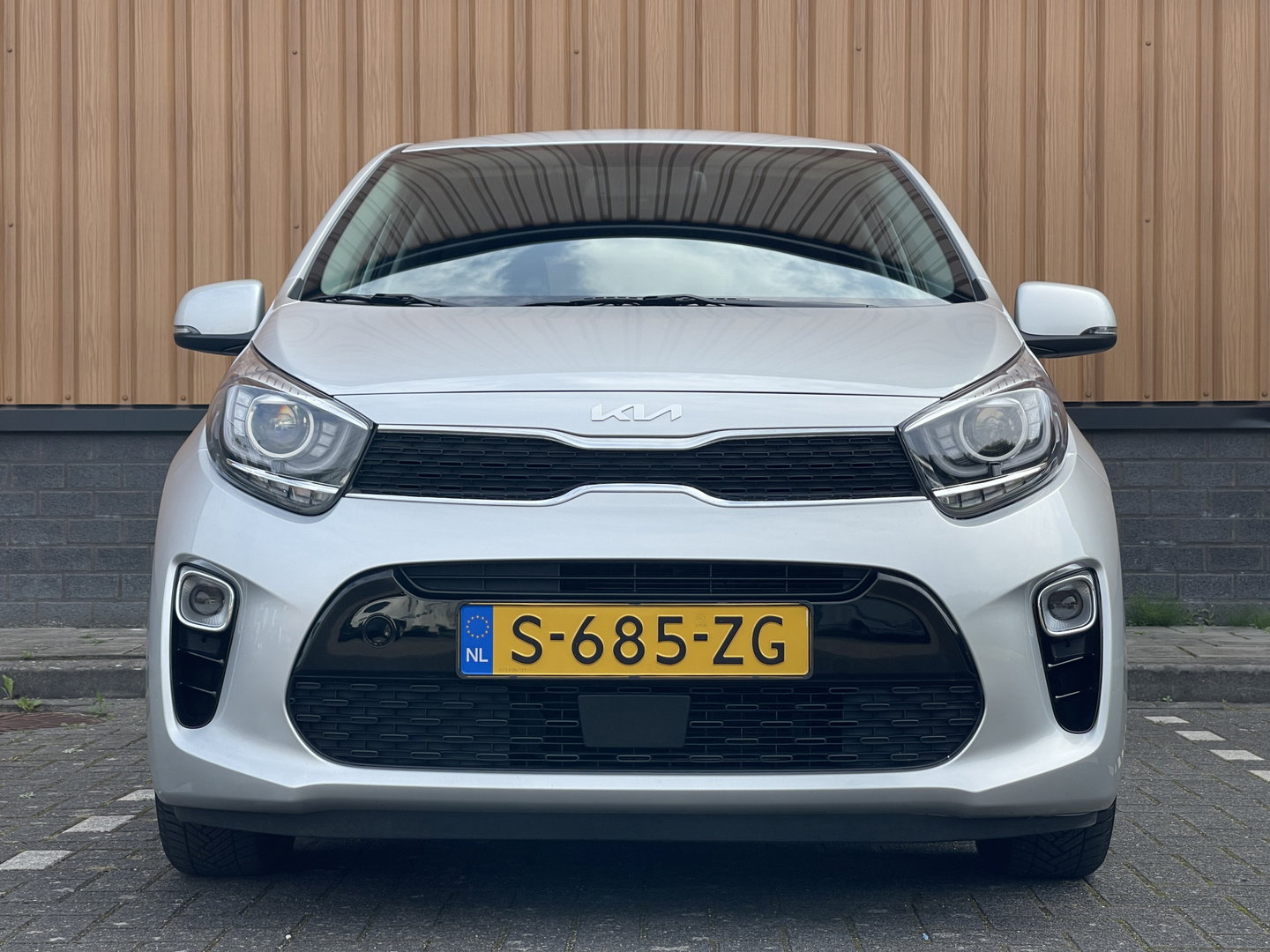 Kia Picanto 1.0 DPi DynamicPlusLine | Achteruitrijcamera | Keyless go/entry | Apple Carplay | Airconditioning |