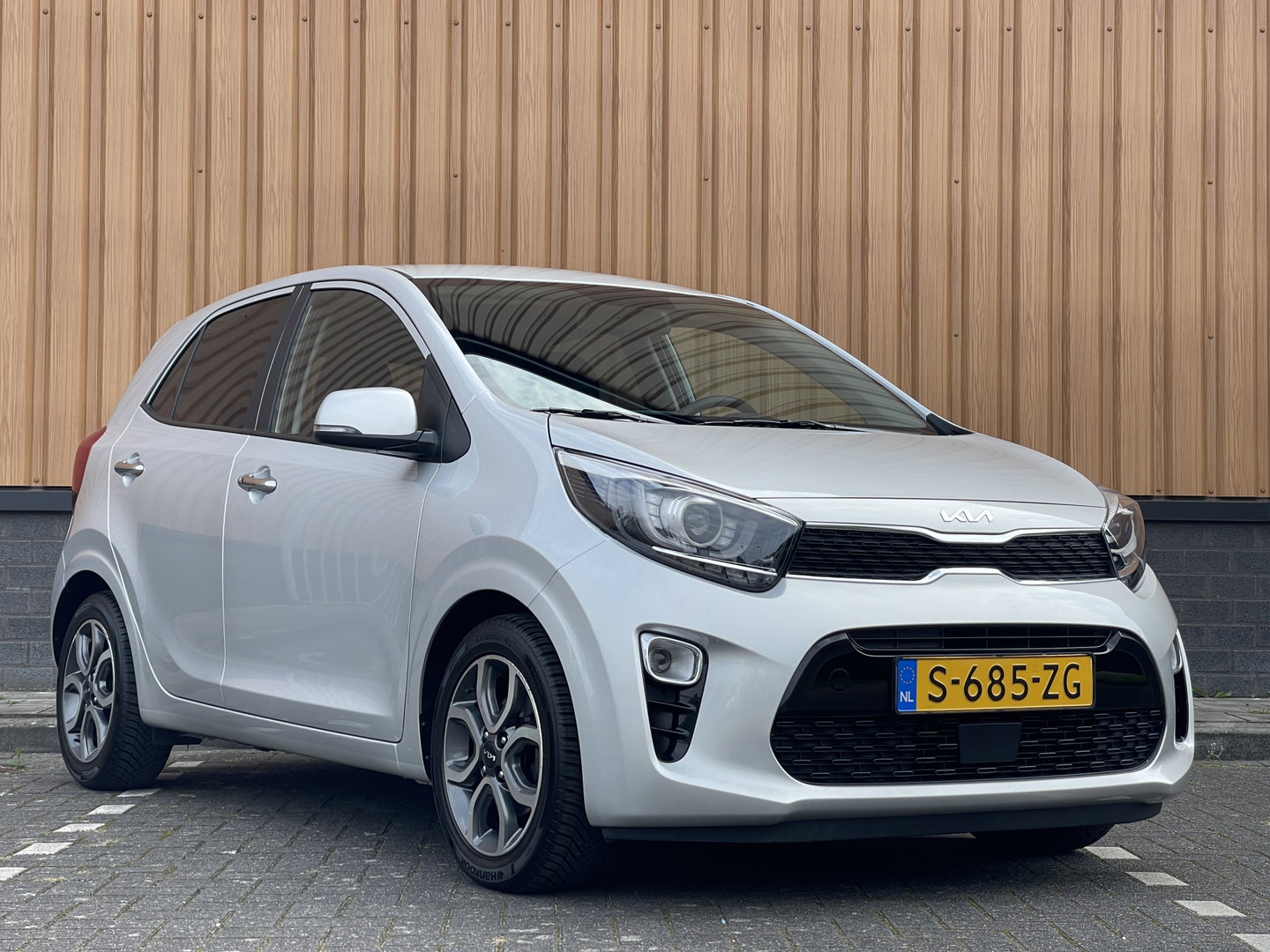 Kia Picanto 1.0 DPi DynamicPlusLine | Achteruitrijcamera | Keyless go/entry | Apple Carplay | Airconditioning |