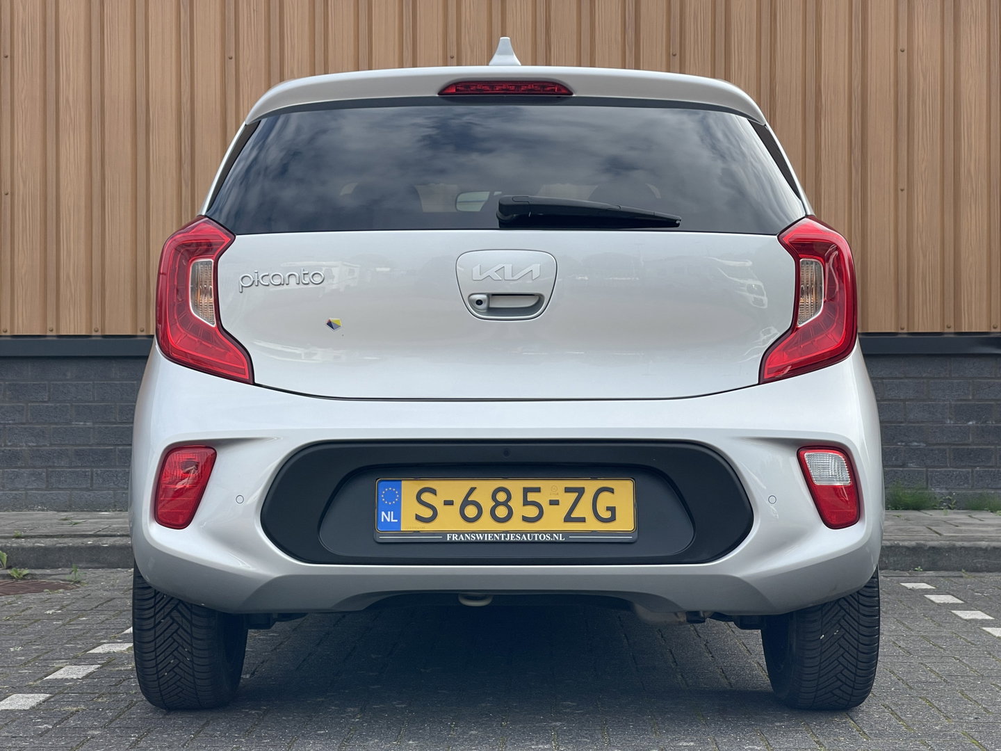 Kia Picanto 1.0 DPi DynamicPlusLine | Achteruitrijcamera | Keyless go/entry | Apple Carplay | Airconditioning |