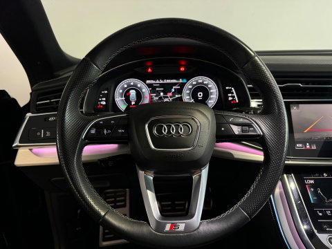 Audi Q8 60 TFSI e quattro Competition Pano|Carbon|Trekhaak|Massage
