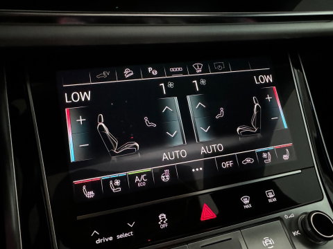 Audi Q8 60 TFSI e quattro Competition Pano|Carbon|Trekhaak|Massage
