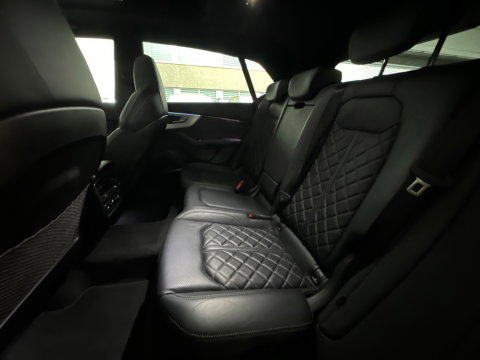 Audi Q8 60 TFSI e quattro Competition Pano|Carbon|Trekhaak|Massage