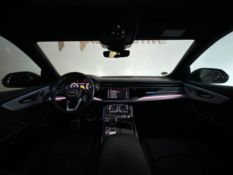 Audi Q8 60 TFSI e quattro Competition Pano|Carbon|Trekhaak|Massage