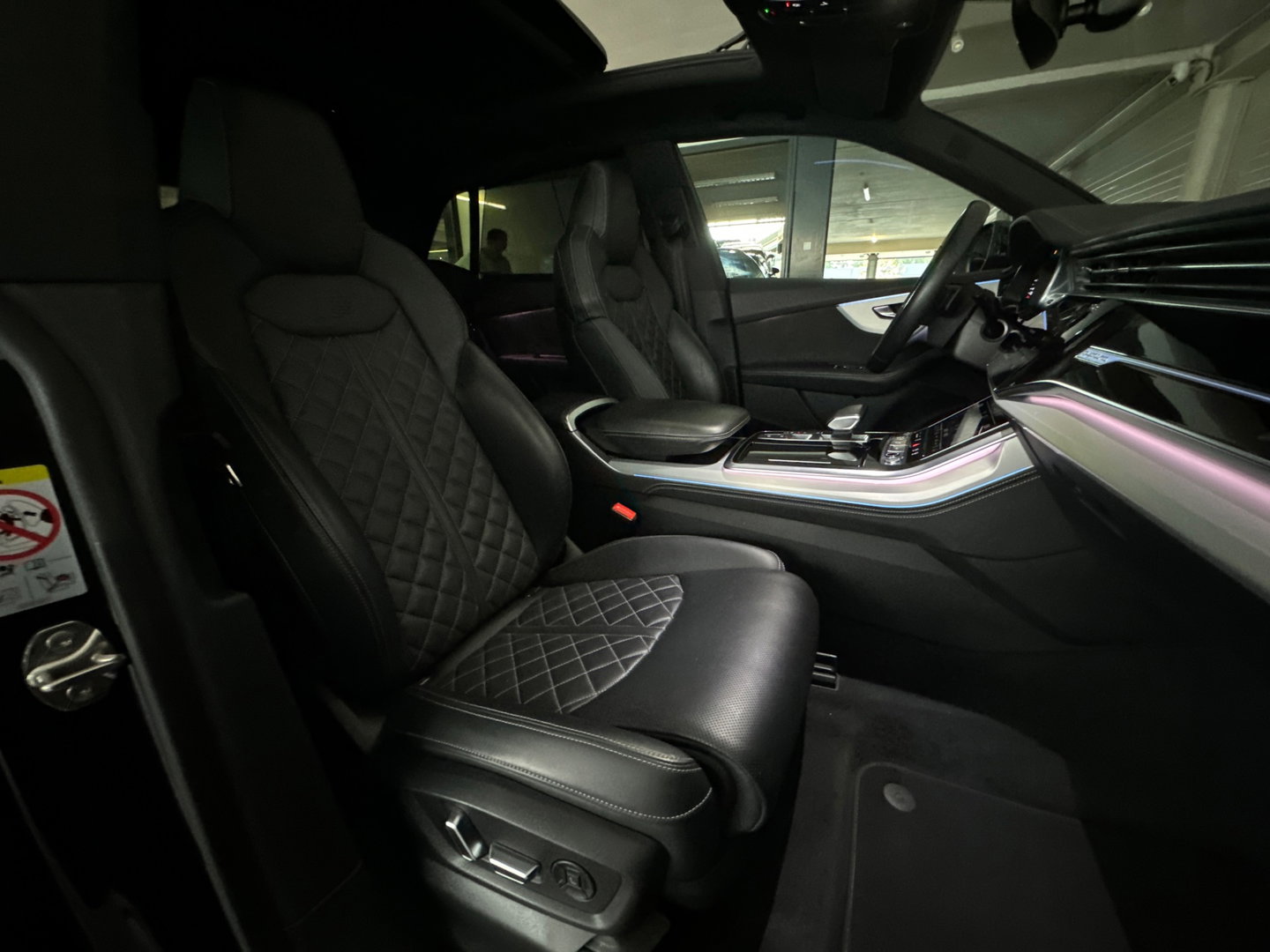 Audi Q8 60 TFSI e quattro Competition Pano|Carbon|Trekhaak|Massage
