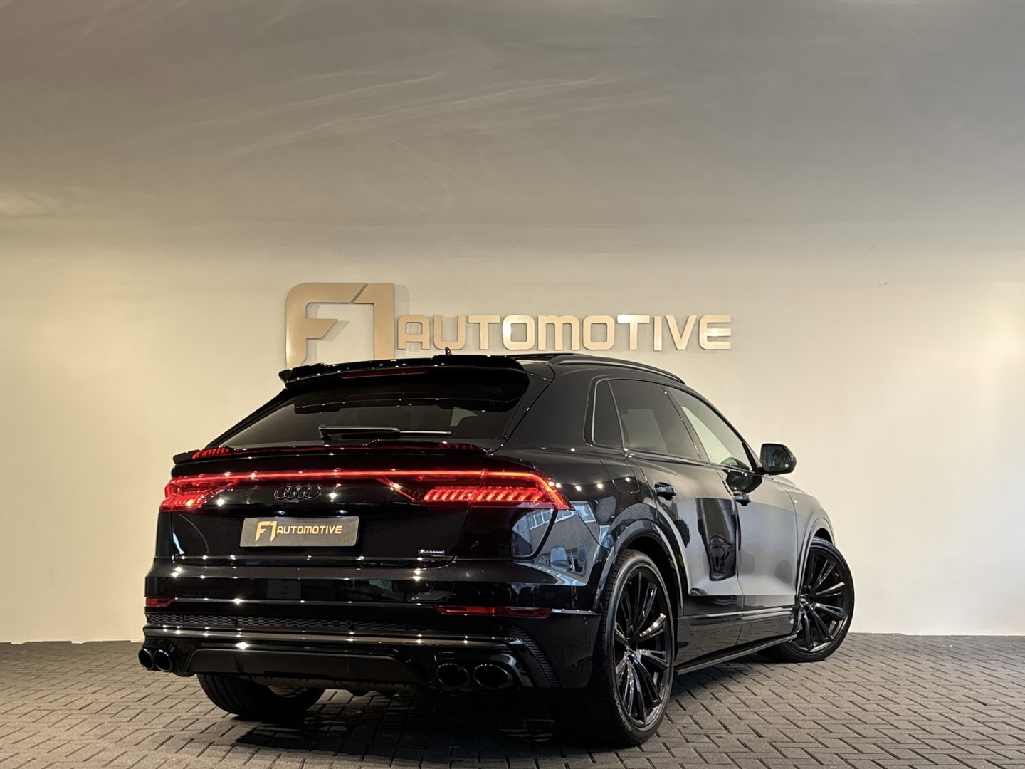 Audi Q8 60 TFSI e quattro Competition Pano|Carbon|Trekhaak|Massage