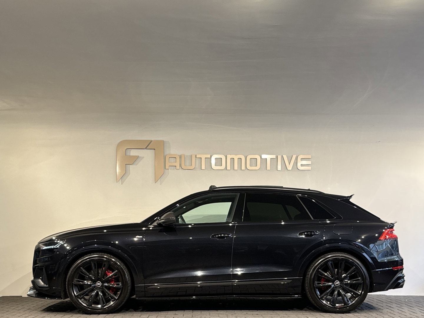 Audi Q8 60 TFSI e quattro Competition Pano|Carbon|Trekhaak|Massage