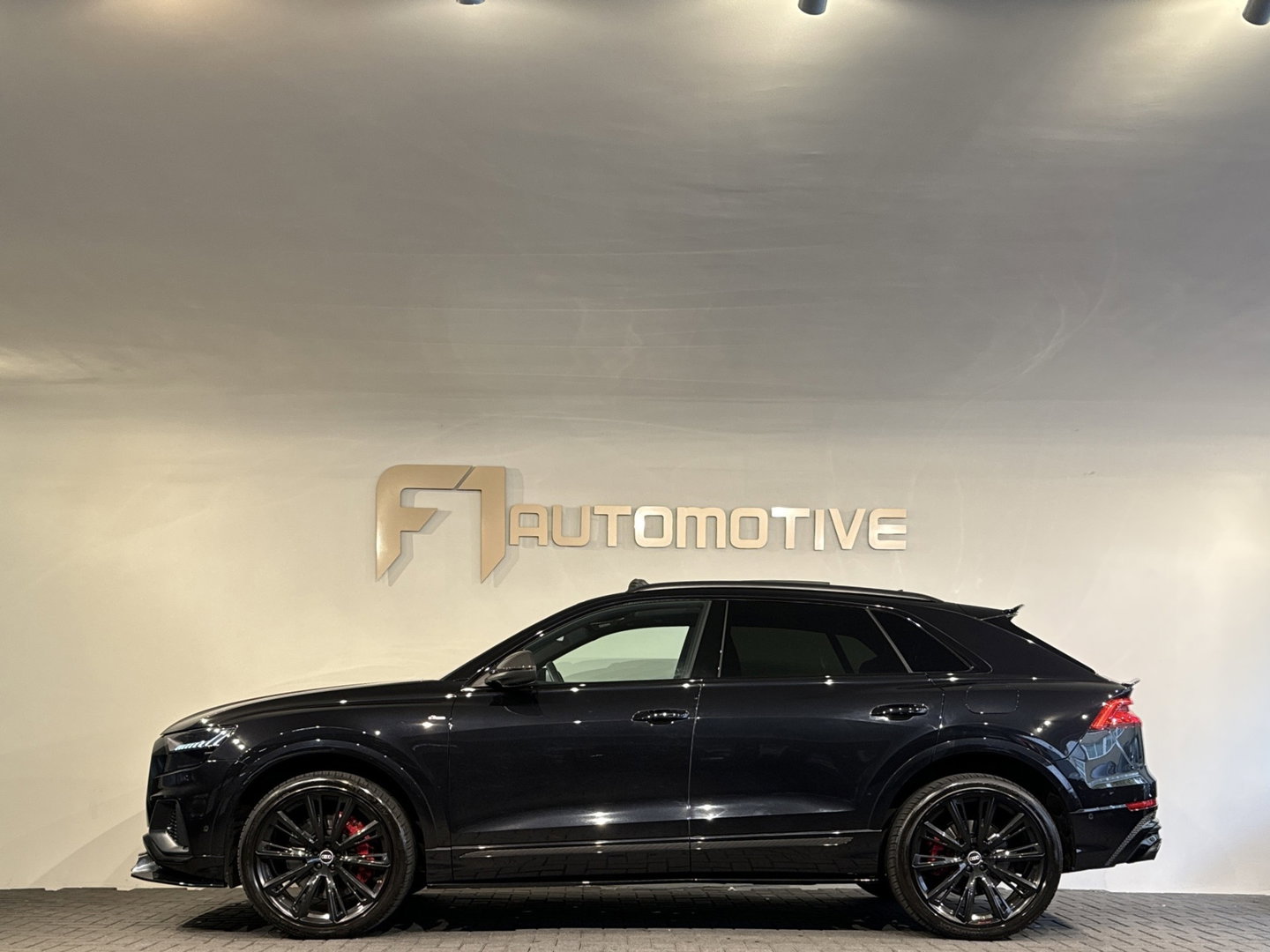 Audi Q8 60 TFSI e quattro Competition Pano|Carbon|Trekhaak|Massage