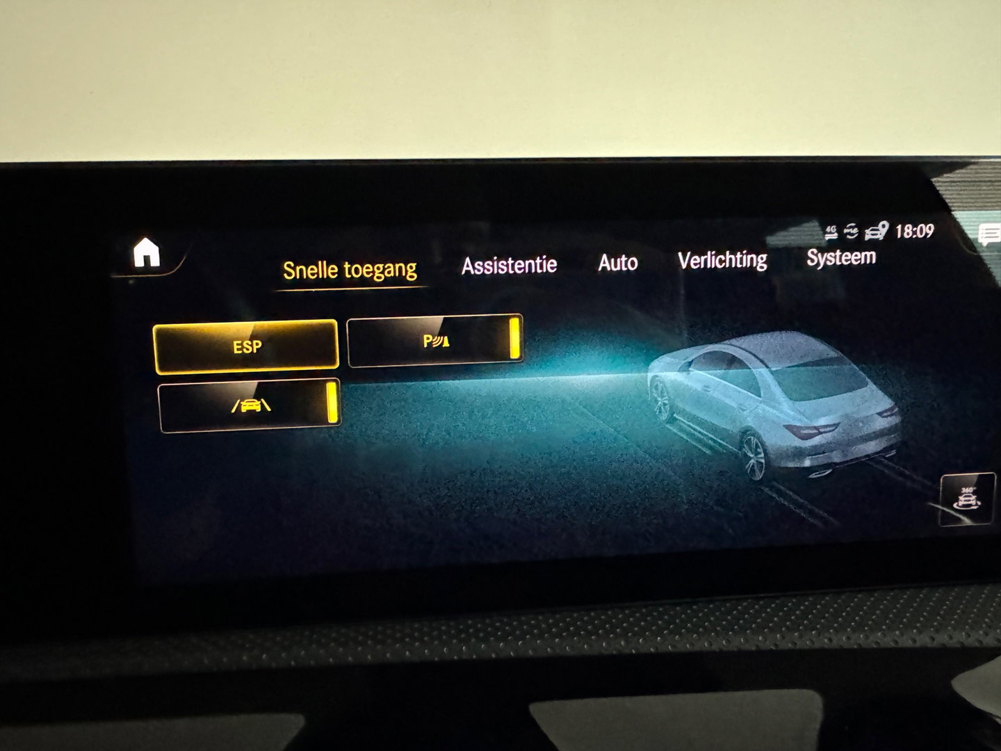 Mercedes-Benz CLA-Klasse 220 4MATIC AMG Pano|Burmester|BlindSpot|Camera