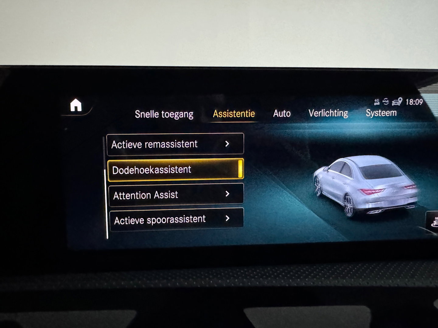 Mercedes-Benz CLA-Klasse 220 4MATIC AMG Pano|Burmester|BlindSpot|Camera