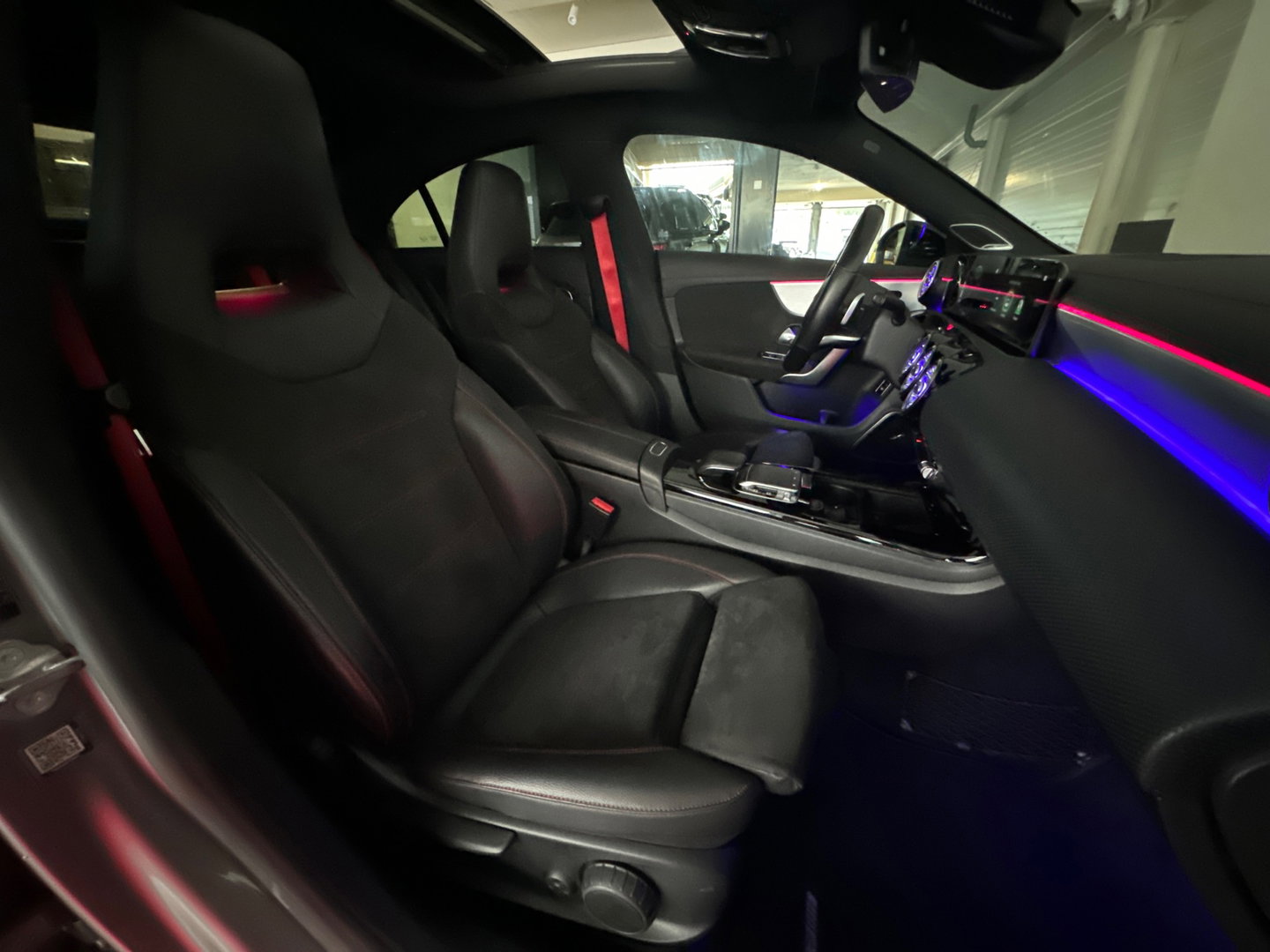 Mercedes-Benz CLA-Klasse 220 4MATIC AMG Pano|Burmester|BlindSpot|Camera