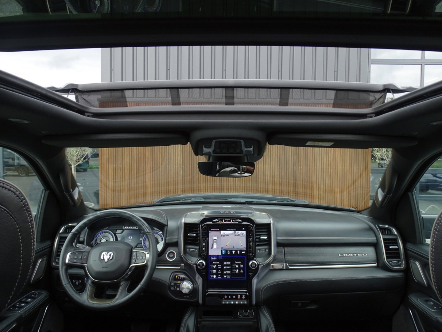 Dodge Ram 1500 5.7 V8 402PK 4X4 Limited / Harman Kardon / pano / *NAP* / BTW