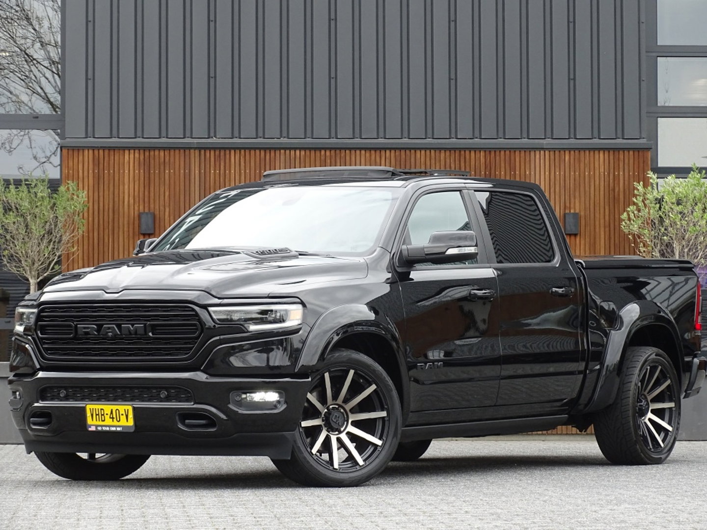 Dodge Ram 1500 5.7 V8 402PK 4X4 Limited / Harman Kardon / pano / *NAP* / BTW