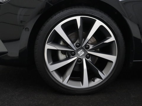 SEAT Leon 1.5 eTSI FR Business Intense