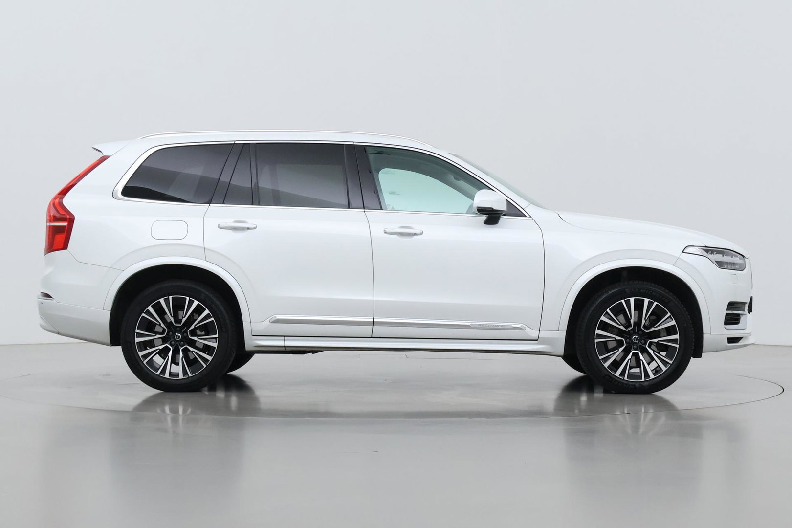 Volvo XC90 T8 Plus Bright | Harman/Kardon | Pilot Assist | BLIS | Stoel+Stuurverwarming | Standkachel | Keyless | Camera | Getint glas