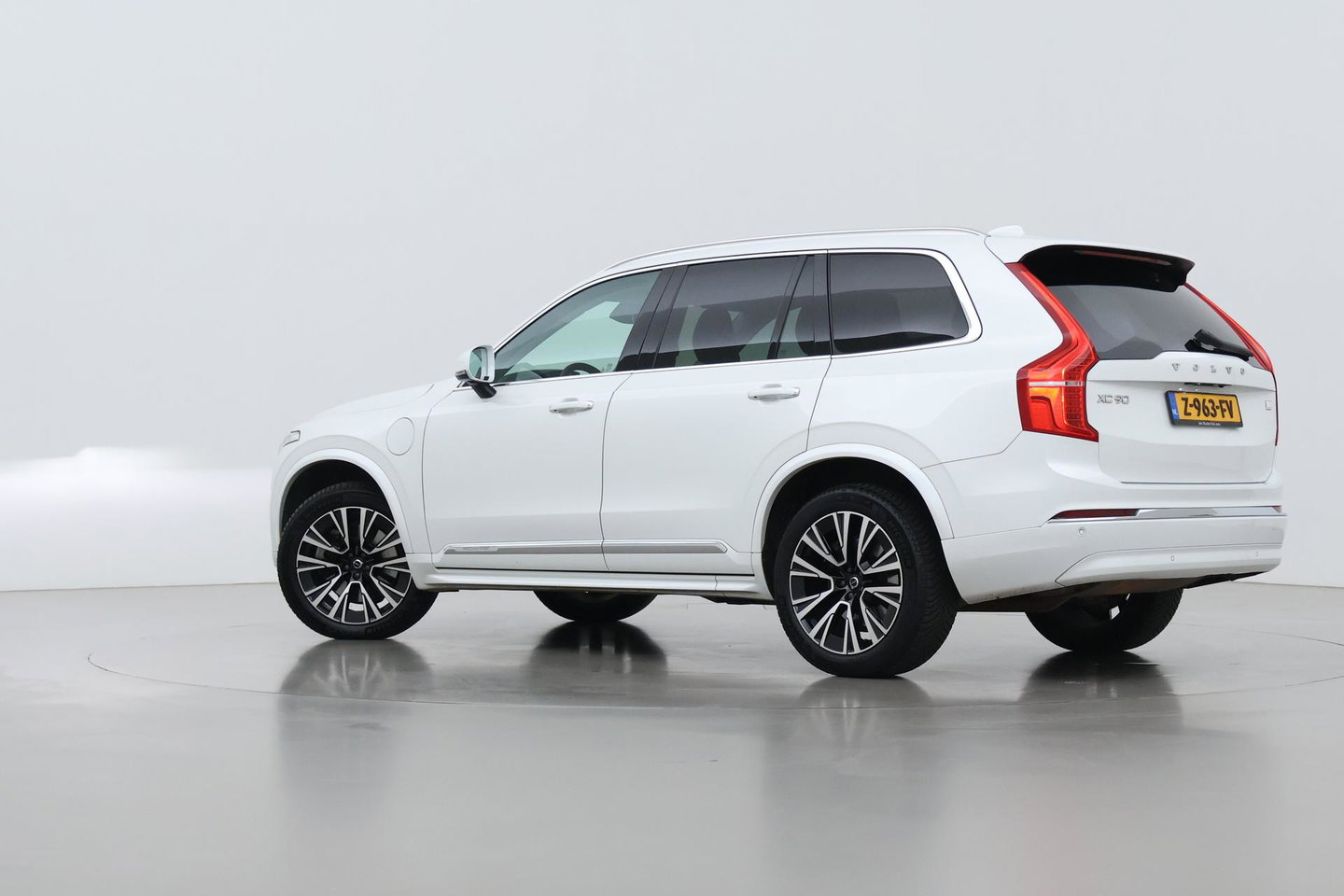 Volvo XC90 T8 Plus Bright | Harman/Kardon | Pilot Assist | BLIS | Stoel+Stuurverwarming | Standkachel | Keyless | Camera | Getint glas