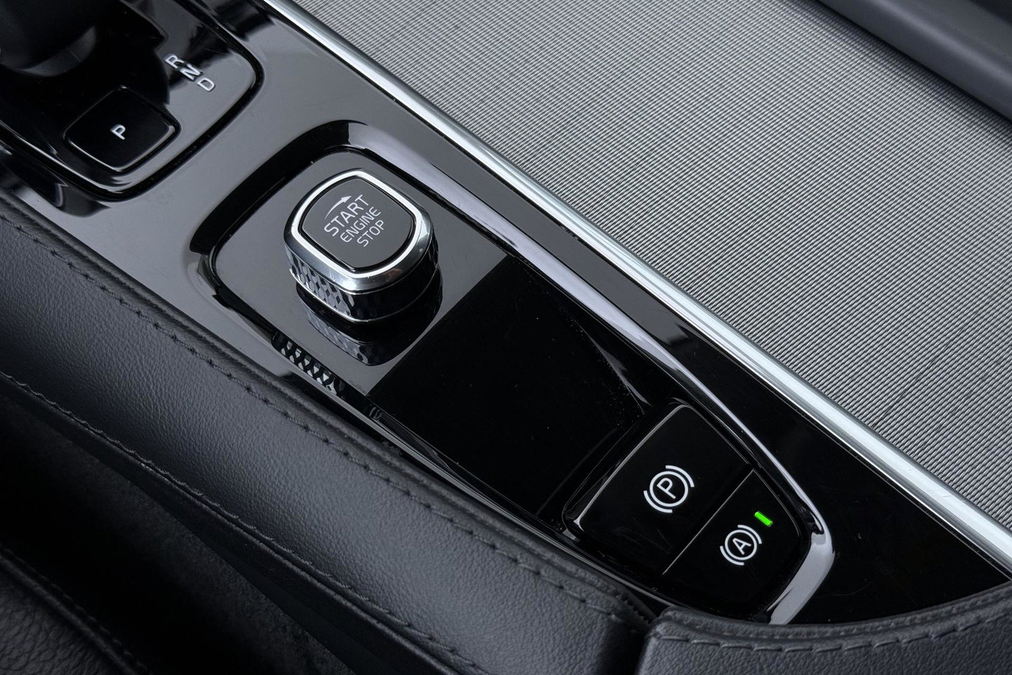 Volvo XC90 T8 Plus Bright | Harman/Kardon | Pilot Assist | BLIS | Stoel+Stuurverwarming | Standkachel | Keyless | Camera | Getint glas