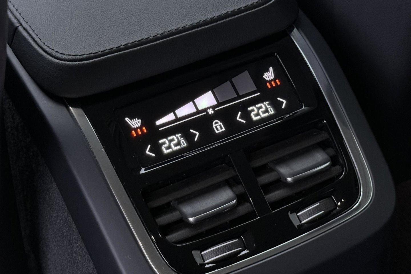 Volvo XC90 T8 Plus Bright | Harman/Kardon | Pilot Assist | BLIS | Stoel+Stuurverwarming | Standkachel | Keyless | Camera | Getint glas