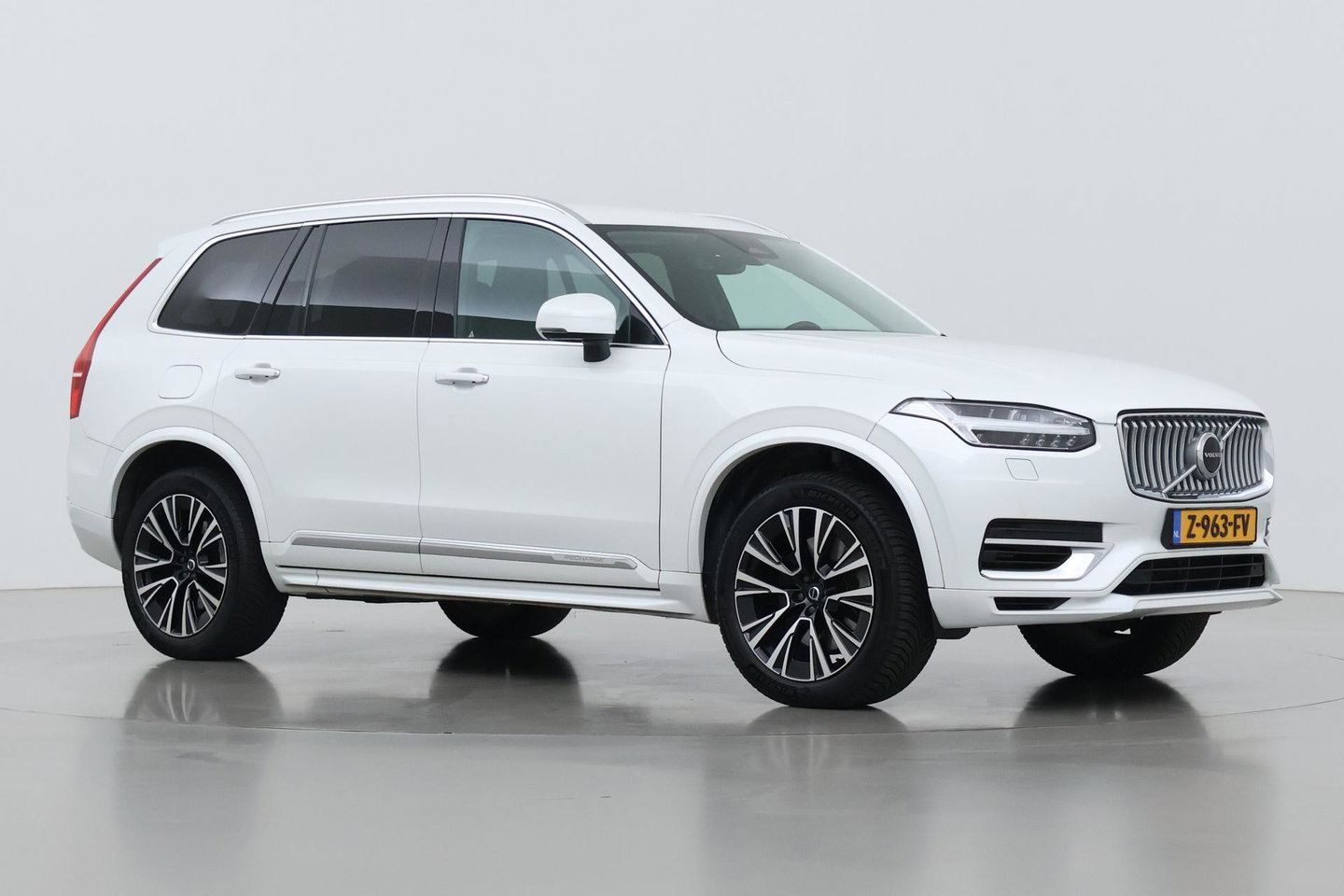Volvo XC90 T8 Plus Bright | Harman/Kardon | Pilot Assist | BLIS | Stoel+Stuurverwarming | Standkachel | Keyless | Camera | Getint glas