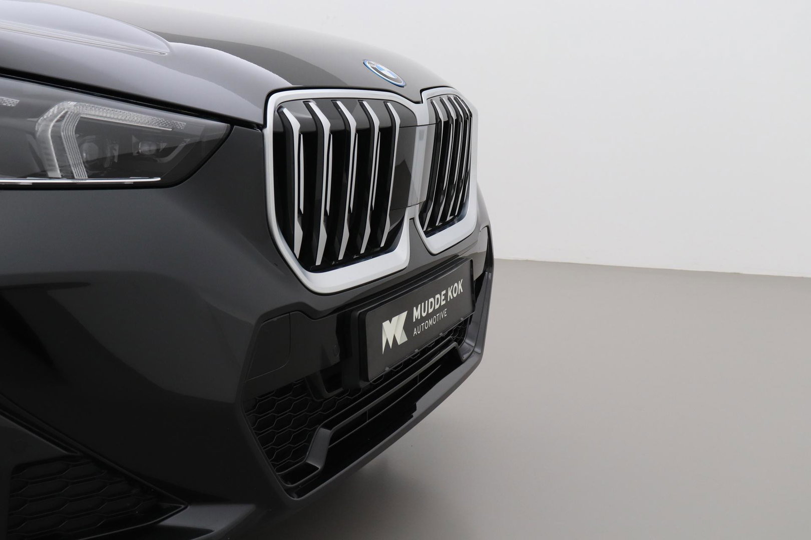 BMW X1 xDrive25e | M Sport | Adaptief M-onderstel | Camera | Adaptieve LED | Cruise Control | Stoelverwarming