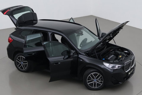 BMW X1 xDrive25e | M Sport | Adaptief M-onderstel | Camera | Adaptieve LED | Cruise Control | Stoelverwarming