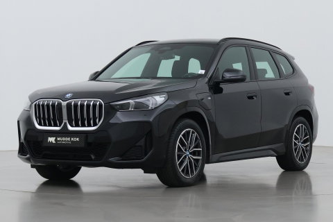 BMW X1 xDrive25e | M Sport | Adaptief M-onderstel | Camera | Adaptieve LED | Cruise Control | Stoelverwarming