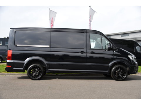 Volkswagen Crafter 2.0 TDI L3H2 Black Edition Adaptieve Cruise, Camera, Carplay, LED, 2 x Schuifdeur, 177pk, Automaat, Geveerde stoel, Massage Stoel, Trekhaak, Uniek!