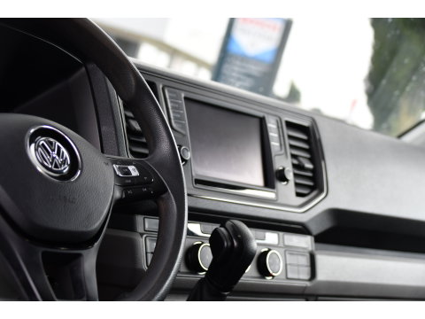 Volkswagen Crafter 2.0 TDI L3H2 Black Edition Adaptieve Cruise, Camera, Carplay, LED, 2 x Schuifdeur, 177pk, Automaat, Geveerde stoel, Massage Stoel, Trekhaak, Uniek!