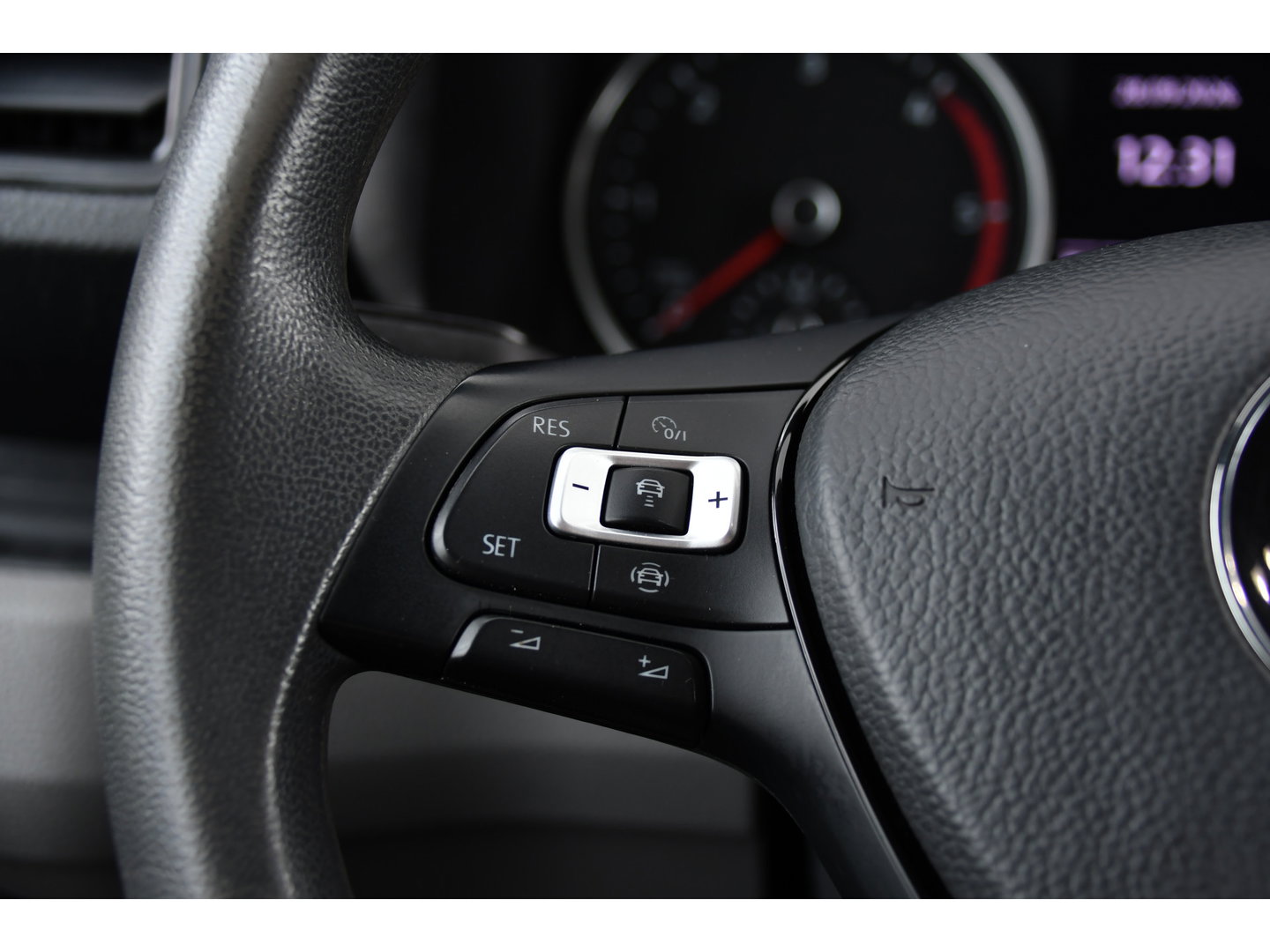 Volkswagen Crafter 2.0 TDI L3H2 Black Edition Adaptieve Cruise, Camera, Carplay, LED, 2 x Schuifdeur, 177pk, Automaat, Geveerde stoel, Massage Stoel, Trekhaak, Uniek!