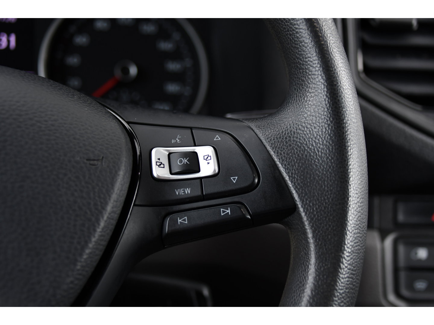 Volkswagen Crafter 2.0 TDI L3H2 Black Edition Adaptieve Cruise, Camera, Carplay, LED, 2 x Schuifdeur, 177pk, Automaat, Geveerde stoel, Massage Stoel, Trekhaak, Uniek!