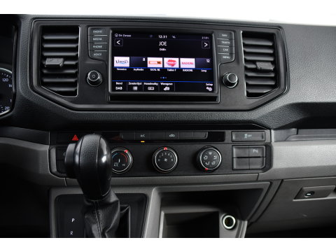 Volkswagen Crafter 2.0 TDI L3H2 Black Edition Adaptieve Cruise, Camera, Carplay, LED, 2 x Schuifdeur, 177pk, Automaat, Geveerde stoel, Massage Stoel, Trekhaak, Uniek!