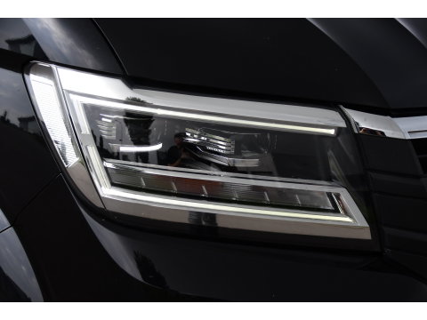 Volkswagen Crafter 2.0 TDI L3H2 Black Edition Adaptieve Cruise, Camera, Carplay, LED, 2 x Schuifdeur, 177pk, Automaat, Geveerde stoel, Massage Stoel, Trekhaak, Uniek!