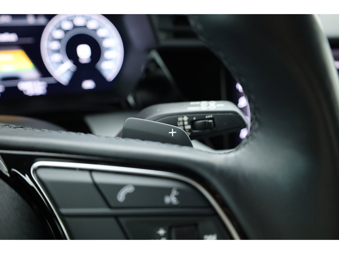 Audi A3 Sportback 40 TFSI e S-Line Ext. | Rijklaar! | SOH 100% |  NAV + CarPlay | 19'' | Camera + PDC | Keyless | Cruise |
