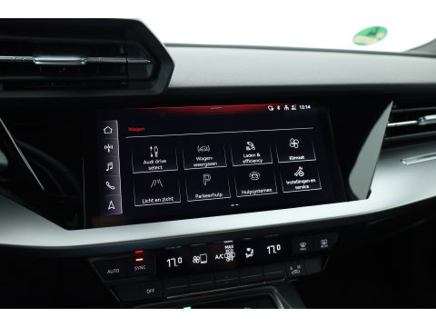 Audi A3 Sportback 40 TFSI e S-Line Ext. | Rijklaar! | SOH 100% |  NAV + CarPlay | 19'' | Camera + PDC | Keyless | Cruise |