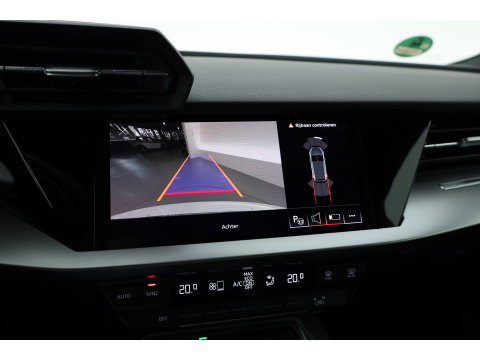 Audi A3 Sportback 40 TFSI e S-Line Ext. | Rijklaar! | SOH 100% |  NAV + CarPlay | 19'' | Camera + PDC | Keyless | Cruise |