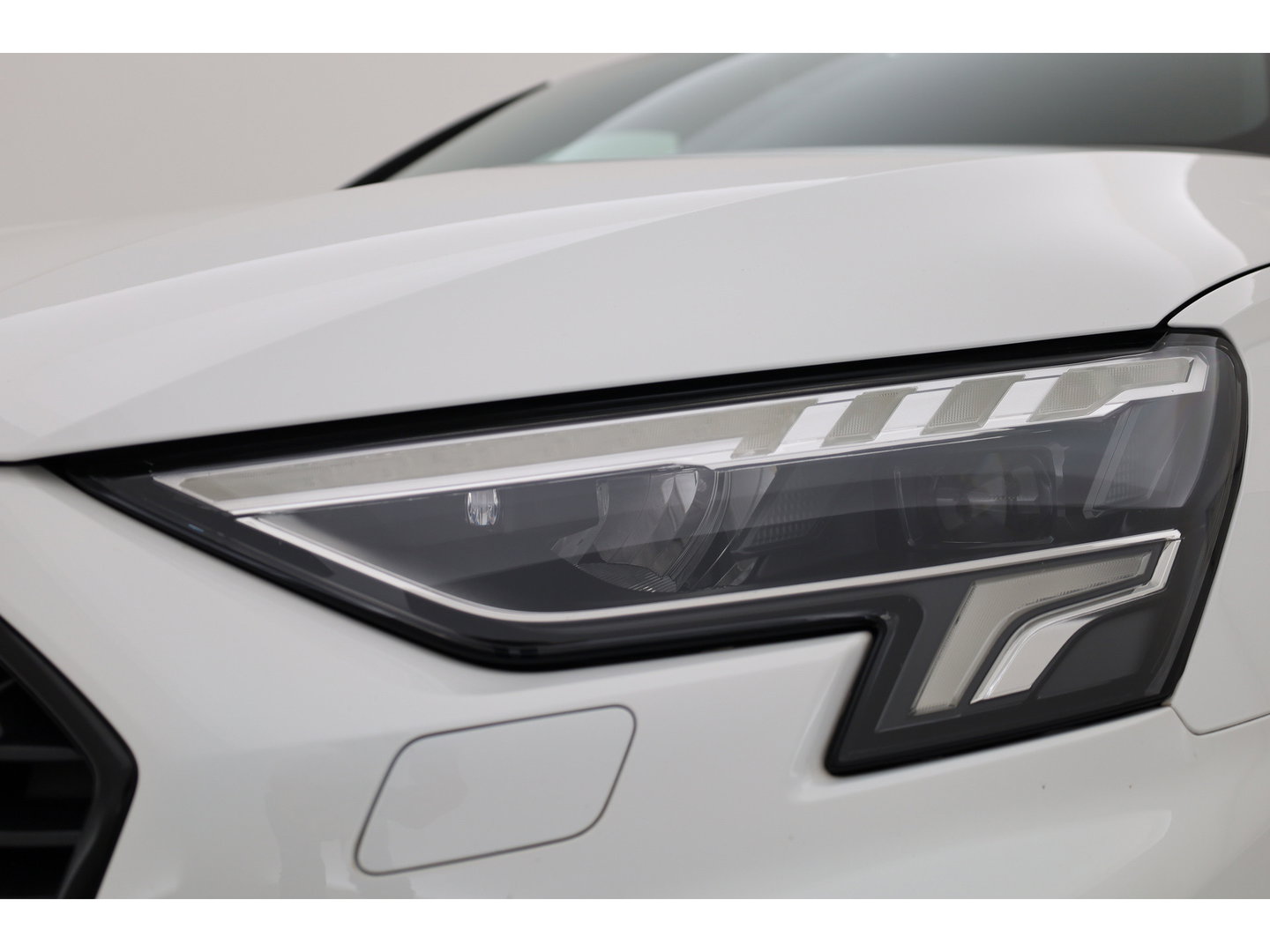 Audi A3 Sportback 40 TFSI e S-Line Ext. | Rijklaar! | SOH 100% |  NAV + CarPlay | 19'' | Camera + PDC | Keyless | Cruise |
