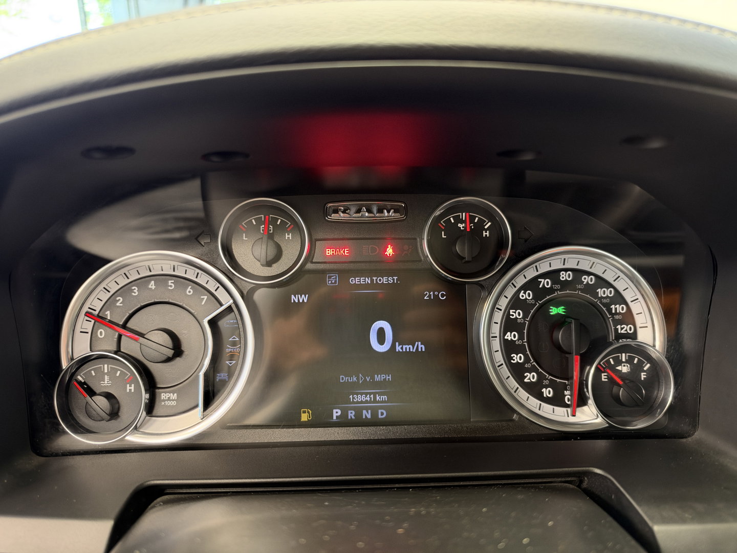 Dodge Ram 1500 5.7 V8 4x4 Crew Cab Sport Sidesteps Alpine Soundsystem