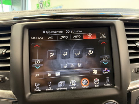 Dodge Ram 1500 5.7 V8 4x4 Crew Cab Sport Sidesteps Alpine Soundsystem