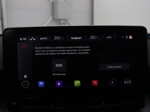 SEAT Leon 1.5 eTSI FR Business Intense | Panoramadak | Leder | Trekhaak | Adaptive cruise | Stuur/stoel verwarming | Camera | Park assist | Carplay | Full LED |