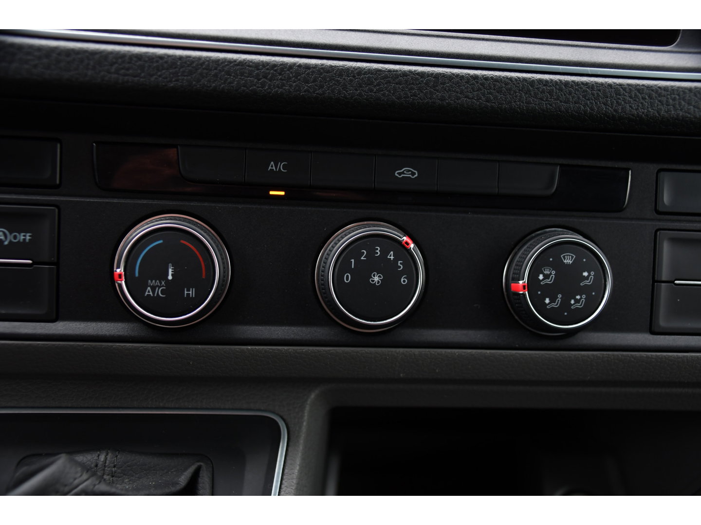 Volkswagen Crafter 35 2.0 TDI L3H3 Highline Cruise, Carplay, LED, Automaat, 177pk, Sensoren, Multimedia, Geveerde stoel, Uniek!