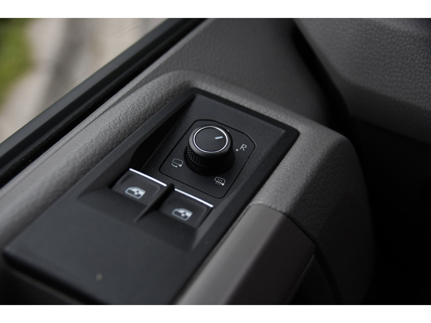 Volkswagen Crafter 35 2.0 TDI L3H3 Highline Cruise, Carplay, LED, Automaat, 177pk, Sensoren, Multimedia, Geveerde stoel, Uniek!