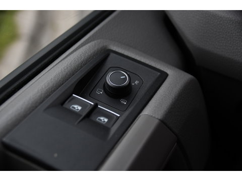 Volkswagen Crafter 35 2.0 TDI L3H3 Highline Cruise, Carplay, LED, Automaat, 177pk, Sensoren, Multimedia, Geveerde stoel, Uniek!