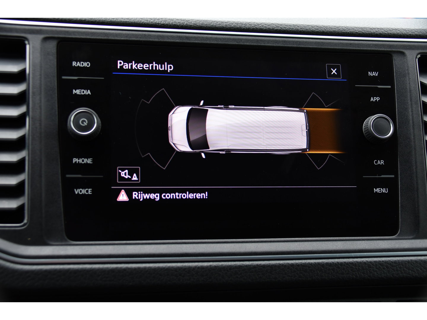 Volkswagen Crafter 35 2.0 TDI L3H3 Highline Cruise, Carplay, LED, Automaat, 177pk, Sensoren, Multimedia, Geveerde stoel, Uniek!