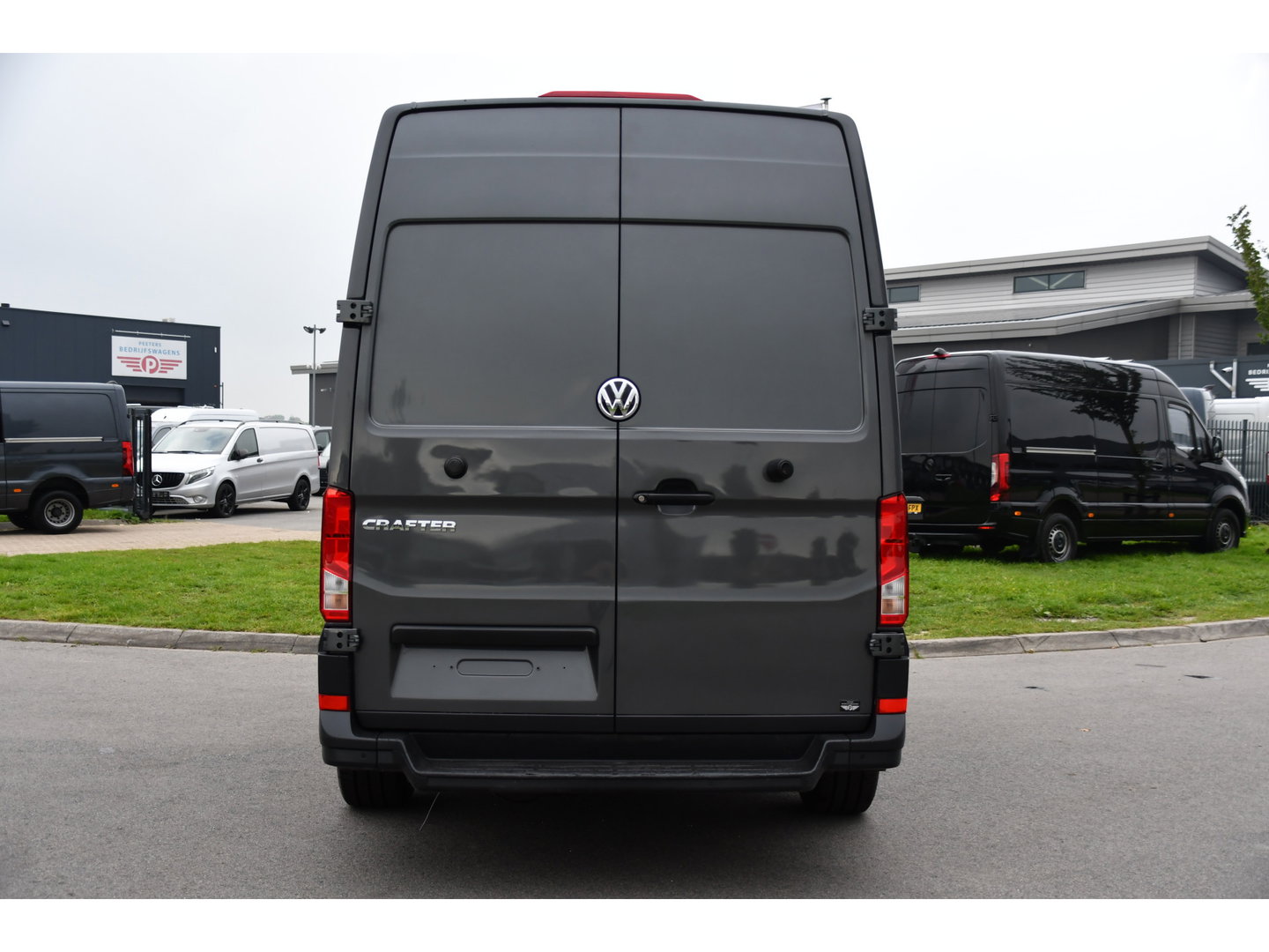 Volkswagen Crafter 35 2.0 TDI L3H3 Highline Cruise, Carplay, LED, Automaat, 177pk, Sensoren, Multimedia, Geveerde stoel, Uniek!